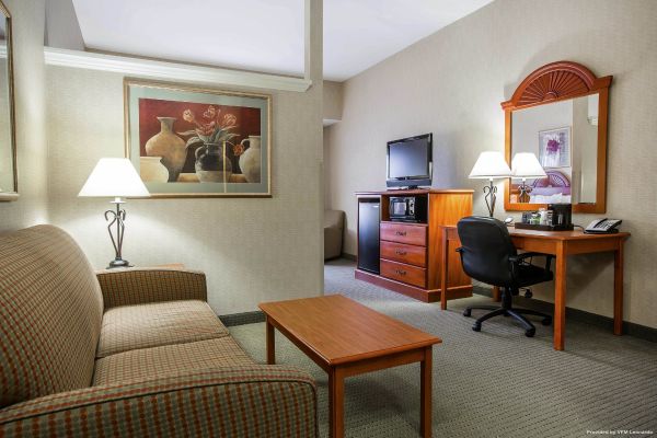 Comfort Inn & Suites adj to Akwesasne Mohawk Casino (Hogansburg)